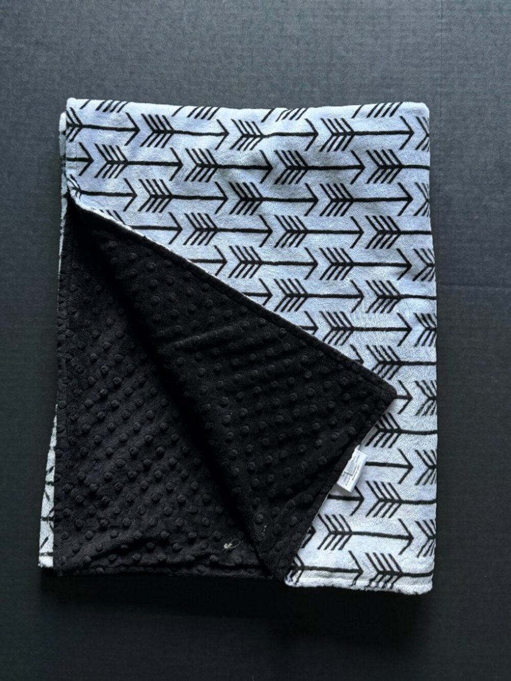 Bebe Bella Designs Black/White Arrow Print Baby Blanket